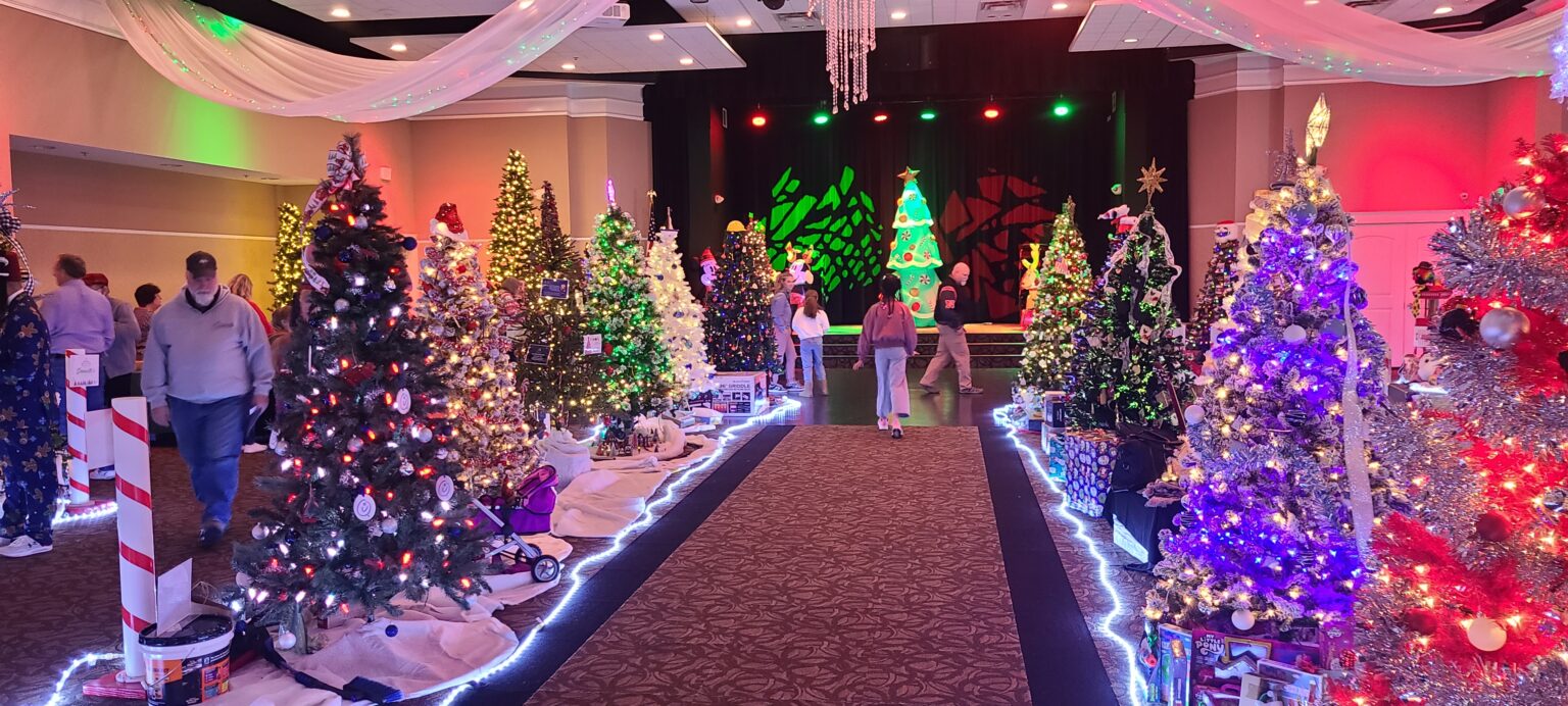Aladdin Tree Aladdin FEZtival of Trees – Aladdin Shrine's Annual FEZtival of Trees ...